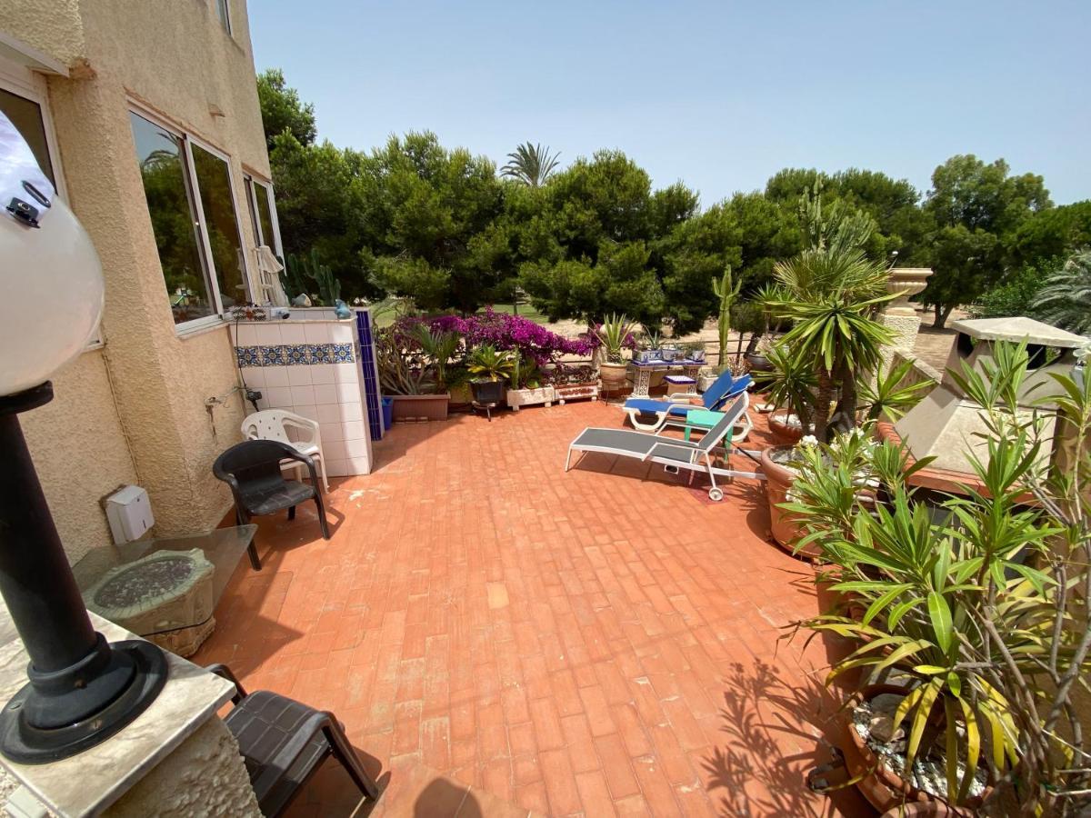 Orihuela Costa 3 Bdr Condo On La Zenia Beach With Patio المظهر الخارجي الصورة